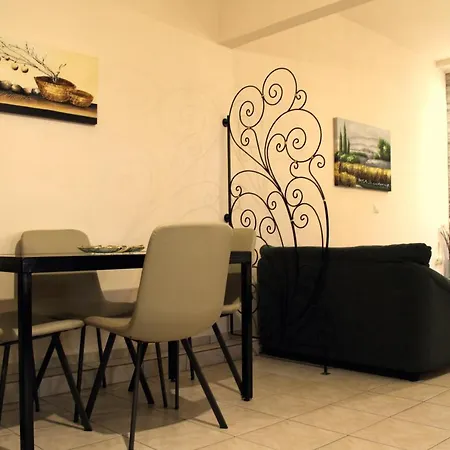 Appartement Studio Miltos Aspasia 1 *
